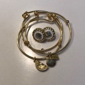 Lilly Pulitzer Earrings and bangles set